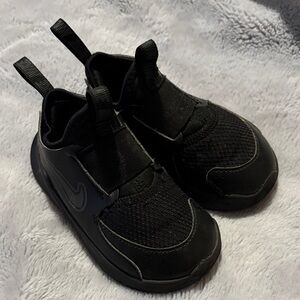 VGC Nike Kids Black Flex Runner 3 Slip-On Sneakers size 7 Todder